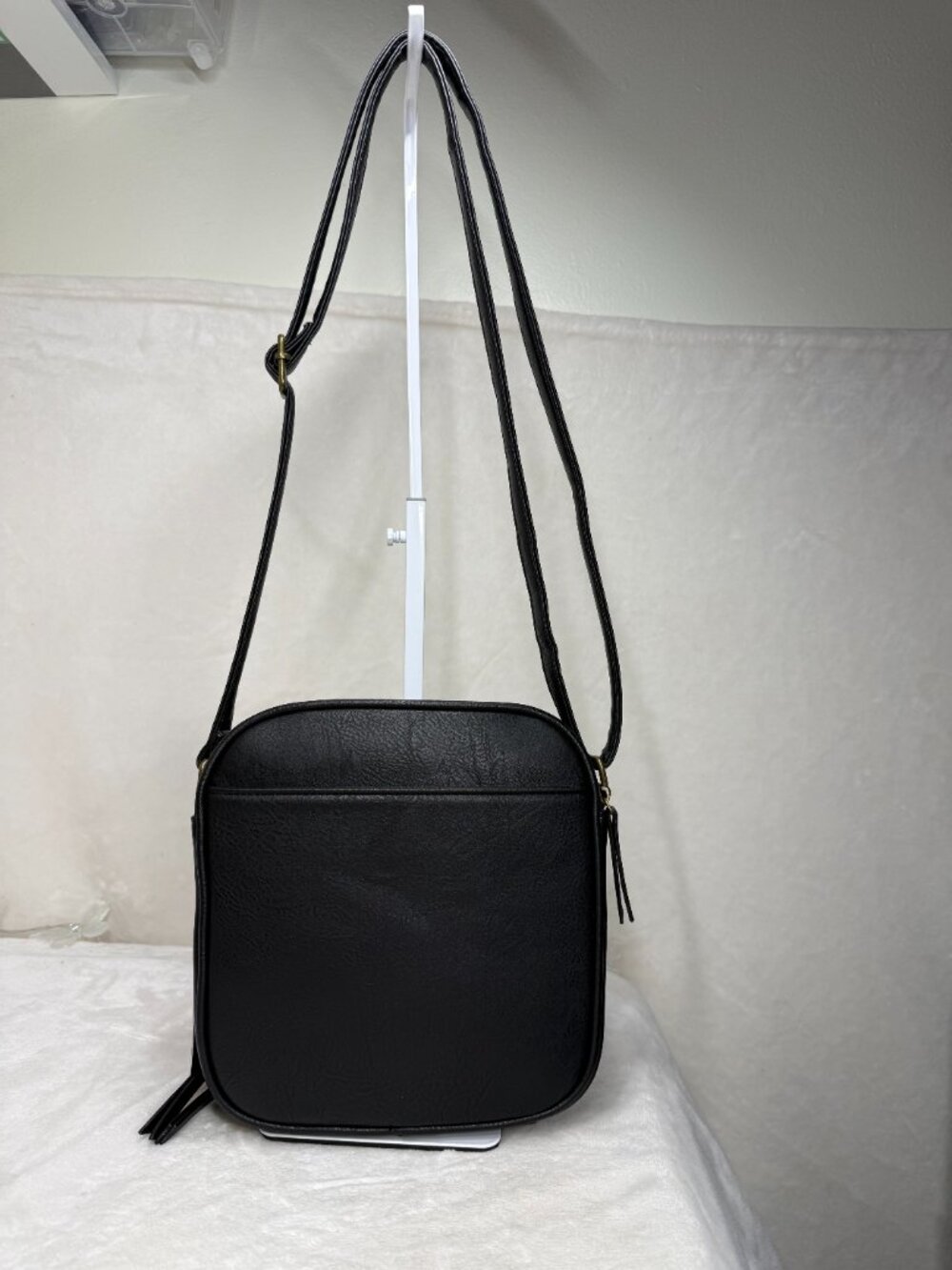 White Mountain Black Embossed Crossbody Bag – 9x9x3 - Picture 2 of 5